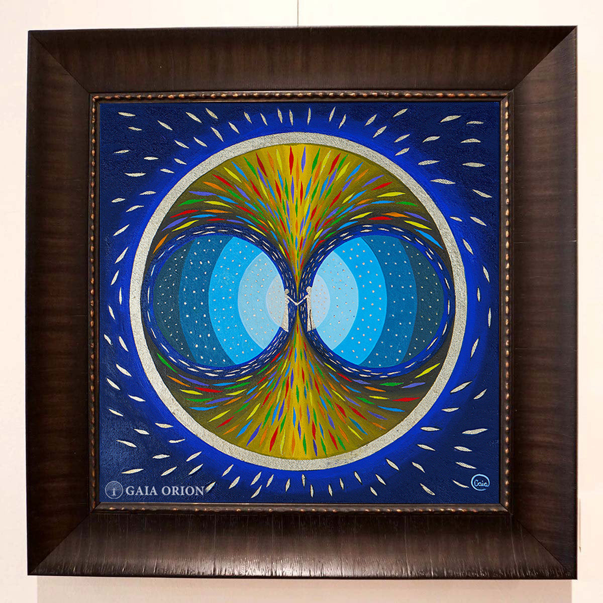 Soulmates - Oil on Canvas - 30 x 30 cm features two abstract figures connecting in vibrant, swirling colors within a circular design.